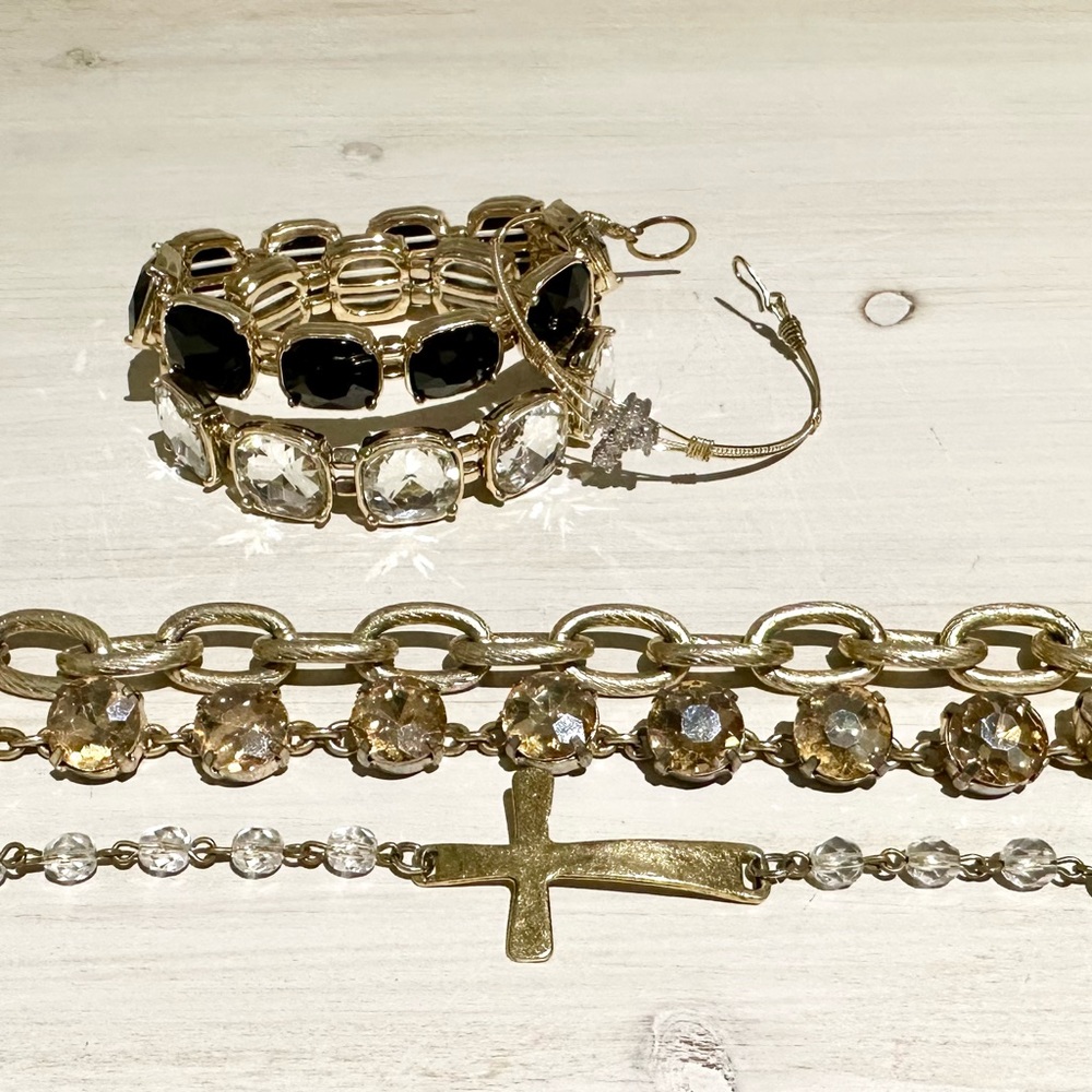 6 bracelets